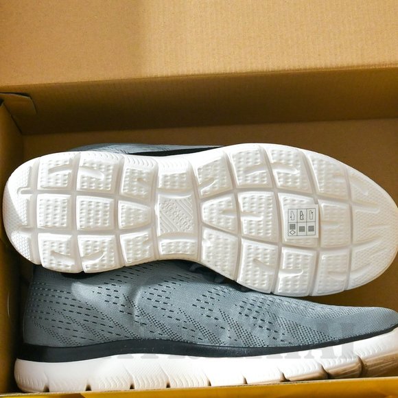 Skechers Gray Men sneakers - Picture 8 of 8